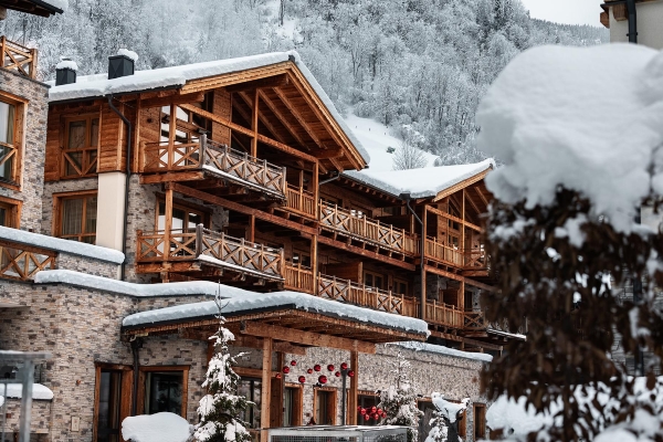 Apartment and Chalet