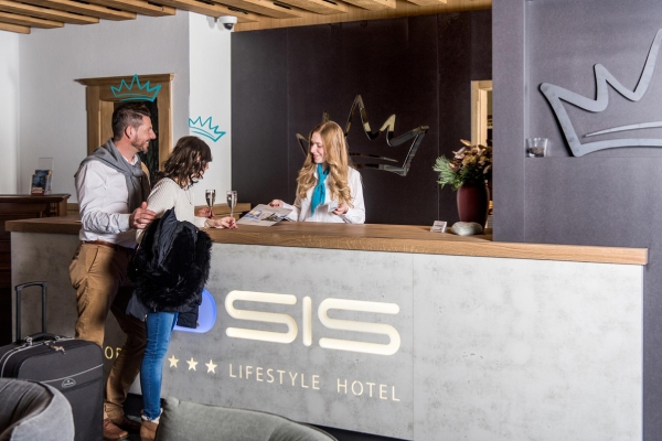 Apartment and Chalet