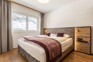 Apartment and Chalet 
