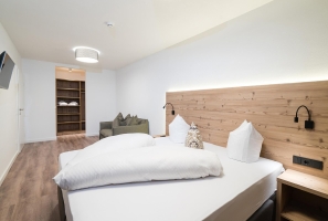 Apartment and Chalet 