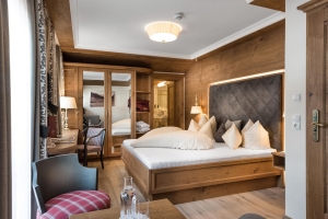 Apartment and Chalet 