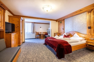 Apartment and Chalet 