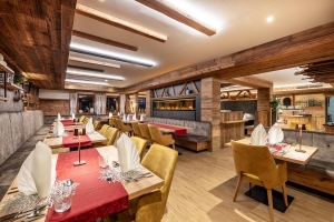 Apartment and Chalet 