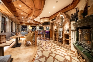 Apartment and Chalet 